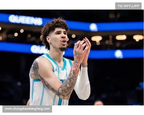 三球：我们今天打出了团队篮球 球队配合默契&出手的选择很合理